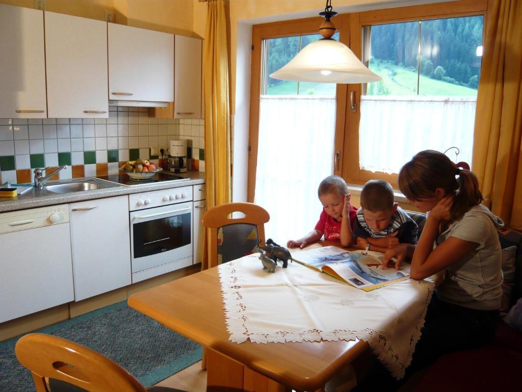 Ferienhaus Ahorn Neustift im Stubaital Værelse billede