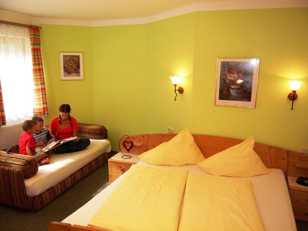 Ferienhaus Ahorn Neustift im Stubaital Værelse billede